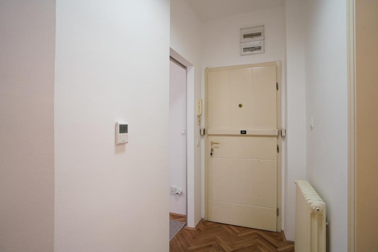 Quiet Luxury Family Apt Belgrade Fortress Center Экстерьер фото