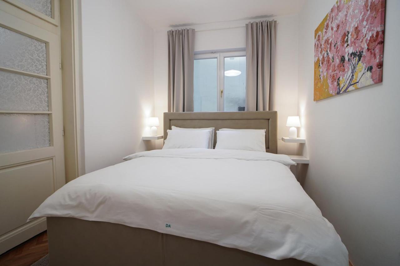 Quiet Luxury Family Apt Belgrade Fortress Center Экстерьер фото